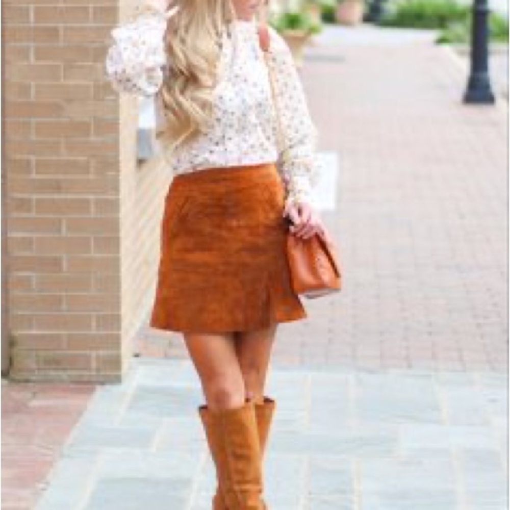 100% real suede vintage skirt